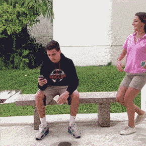 爆笑gif:这是周末,吃完还要去加班的你!-笑话频道