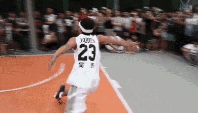 吴悠豪言单挑杜兰特保罗,却被无名小卒晃倒,让