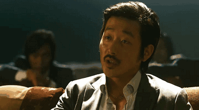 除了韩国三大电影奖项,还获得过亚洲影帝,其他获奖无数.