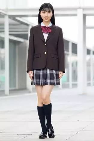 别人家的校服!日本第一制服女生和台湾高校制服大赏都