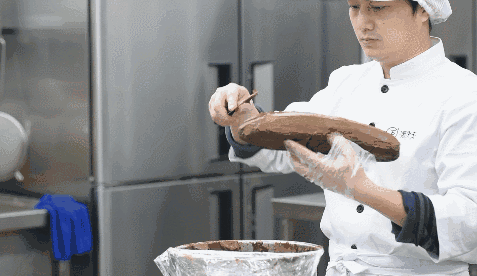 店内服务员的态度温和亲切