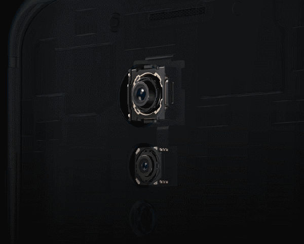 目前的对焦技术有好多种,比如:相位对焦,反差对焦,激光对焦,红外线