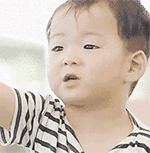 变成了一个小帅哥,现在已经5岁.变成小长腿帅哥了呢!