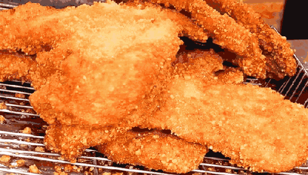 天鸿美食对面发生这样的事!-广场南宁朝阳排行美食图片