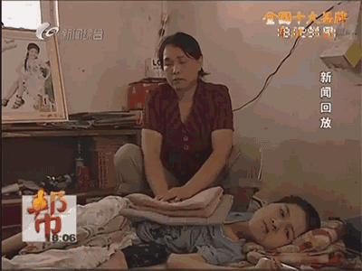 这个徐州妈妈最大的愿望,就是孩子能好好躺在床上玩手机
