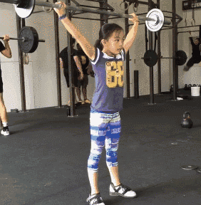 只有12岁却痴迷撸铁,这个女孩震惊了健身圈!