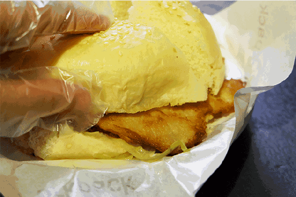 冬日里这块烫手的炸猪排-美食频道-手机搜狐