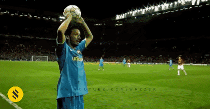 火星撞地球!c罗与梅西在赛场上的正面交锋