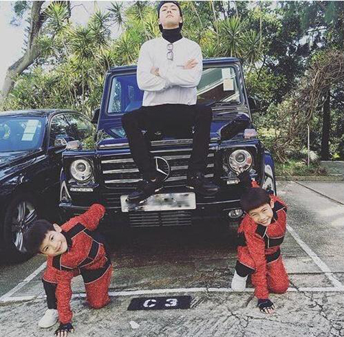 阳刚小生陈伟霆内地爆红 然而弃跑车只为迁就家人