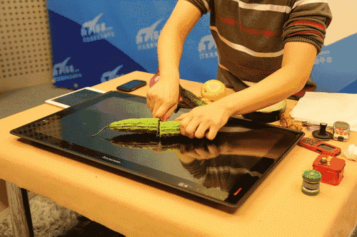 一桌高大上的素食大餐,从切菜开始.