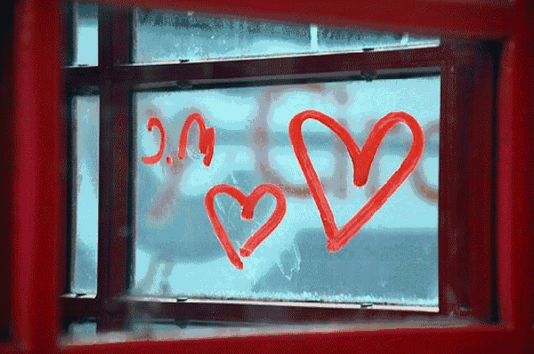 交流 到现在,即使不开口说我爱你 我们也有 一千种方式来表达爱意