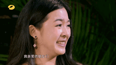 她是刘德华干女儿,15岁红遍全国,却遭雪藏,抑郁爆肥,如今
