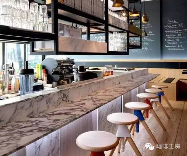 咖啡馆的那个座位原唱 a7hi0r2325852724619.jpeg