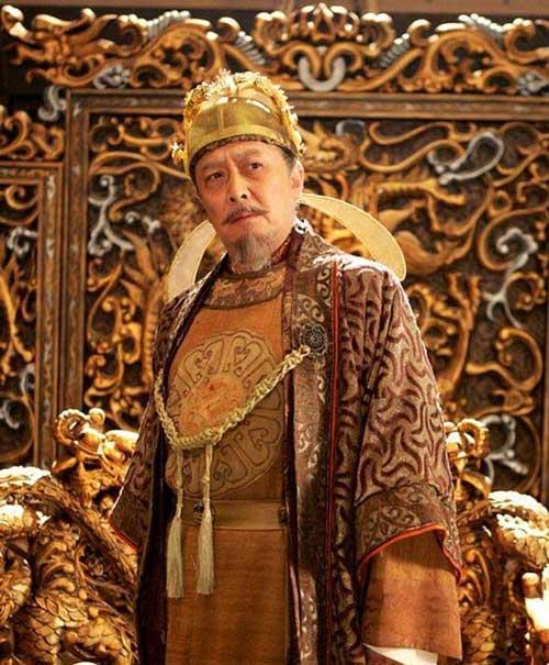 《嘉靖风云之乱世情殇》中饰演嘉靖皇帝朱厚熜