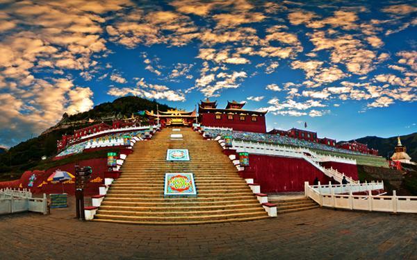 南海观音和火山爆发猜一成语_木猜一成语疯狂看图(2)