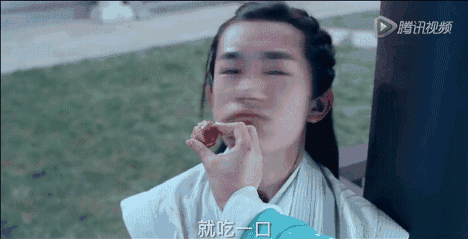 易烊千玺摇身一变变成了《思美人》中的少年屈原,立刻多了一丝书生