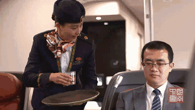 高铁的开通运营是云南人民期盼已久的大事,对云南经济,旅游的拉动作用