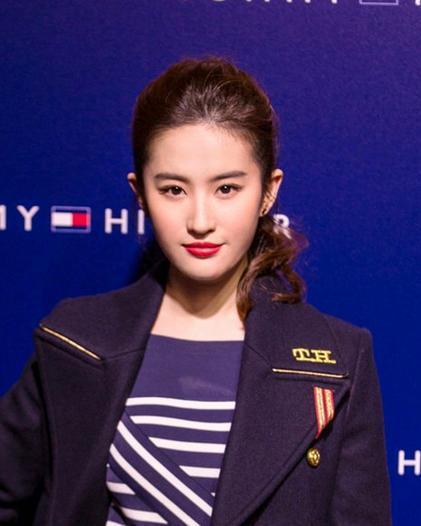 明星妆容大解析:景甜刘亦菲美妆你更喜欢谁?