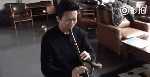 邓超自称一代箫王要搞跑男民乐组合网友求放过鹿晗