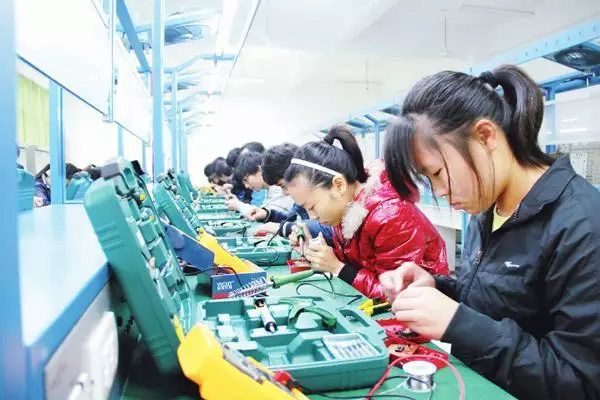 教育对人口的作用_中国教育人口图片(3)