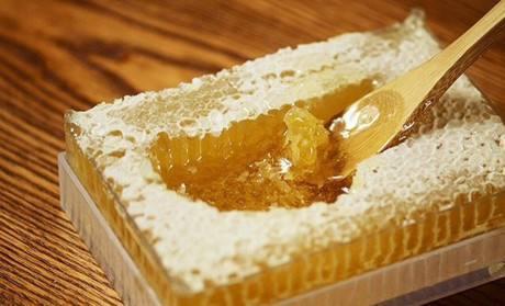 蜂巢蜜怎么吃