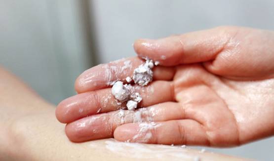 女生的胸经常被男票摸,会越摸越大?