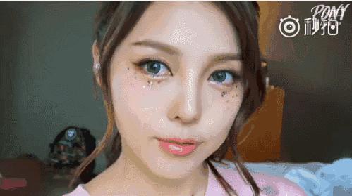 女生哪个表情,最性感又不失可爱?