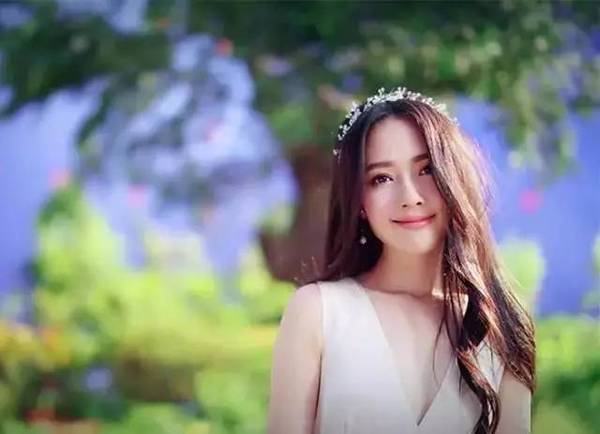 比长直发要气质了好几个level ▼ 还有貌美如花,人见人爱 女神女神经
