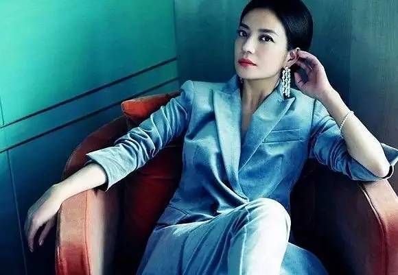 媒体:赵薇夫妇的财富谜团 不是娱乐话题