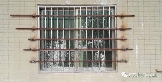 日前,广东惠州仲恺消防中队接到一名男子报警称,他被困在出租房里出不来,已经困了9天,一直未进食。听到原因之后,消防员真是哭笑不得。