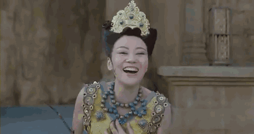《画壁》中闫妮的表情和台词,完全可以当成表情包,用在友尽的时候.