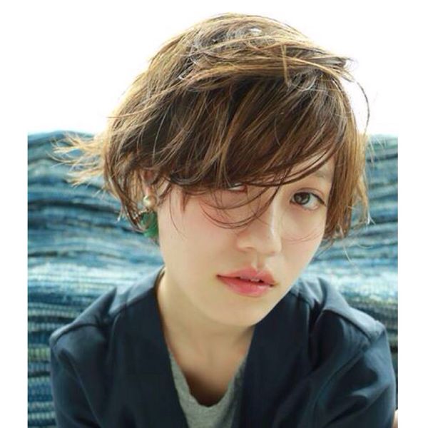 甜美女孩和酷妹都能剪这颗头!左右不对称鲍伯发型