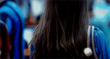 这女婿一脚踢在丈母娘屁股上,怒吼着给大爷整点水