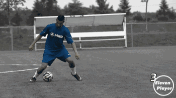 足球技巧:五种正面强势突破过人技巧