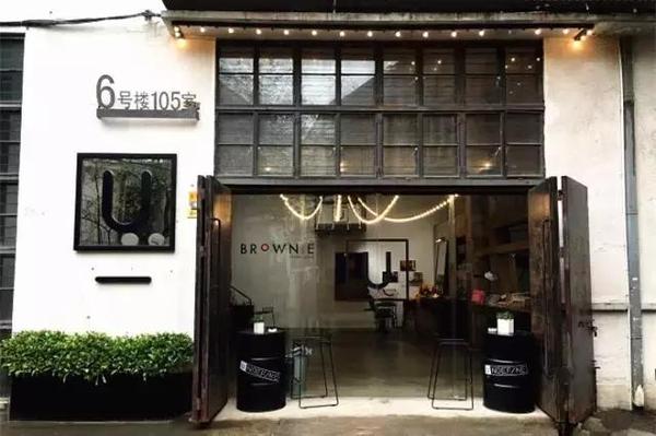 人均咖啡店_街角的咖啡店图片(3)