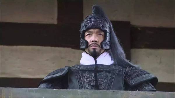 尤其是秦王来到白起府时,白起对秦王的真情告白道尽了他的无奈与心寂.