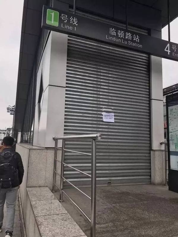 扶梯事故视频播放 a8qr6o7188432162619.jpeg