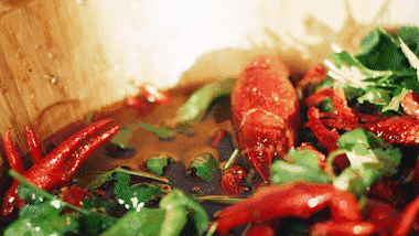 最好吃的小龙虾都在这里了,好吃得根本没空耍手机!