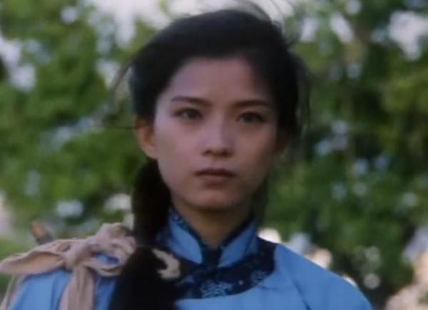 曾在电影里被金城武疯狂追求,古装照尽显巅峰颜值