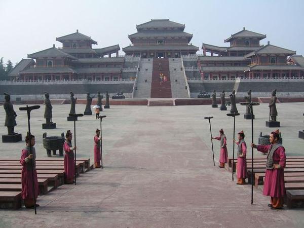 中国宫殿排行,故宫最小,最大宫殿是其2000倍!
