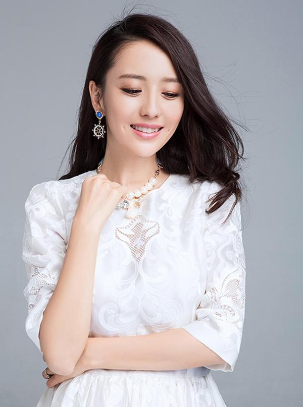 女神靓照欣赏,即使美若佟丽娅,却也难逃离婚命运