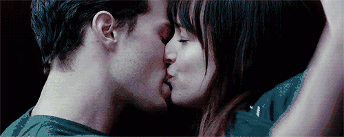 啪啪啪时叫声很难听是种什么体验? 4.通过什么方法可以延长爱爱时间?