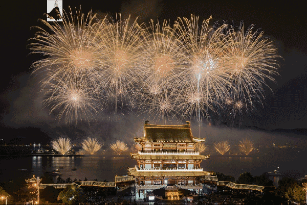 600_402 gif 动态图 动图