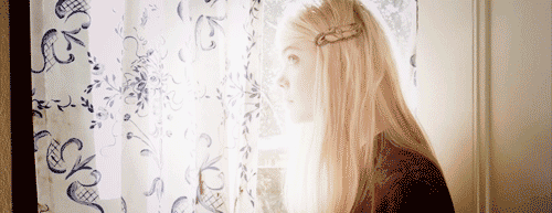 娱乐圈也有不少人是因为 没拉窗帘而被爆出轨,可见一条窗帘的重要性