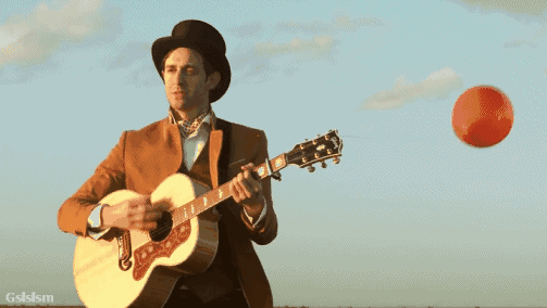 长按识别二维码关注