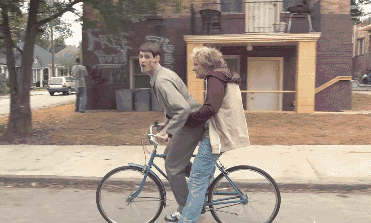 (我相信各位男同学肯定很尊敬老师,嘻嘻) (毕竟,尊师重道是中华民族