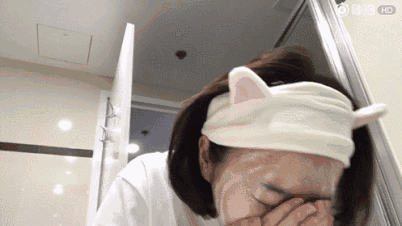 景甜也有大批粉丝接机?网友:人气超过杨幂指日可待