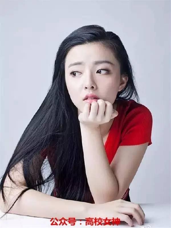 四川最美艺考生,素颜气质美女,神似郭碧婷!