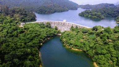 居港英籍教师拍湖光山色 展现不一样香港!