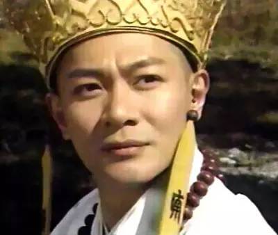 他在剧中饰演了唐僧一角,江华独有的气质和形象为该版唐僧加分不少,被